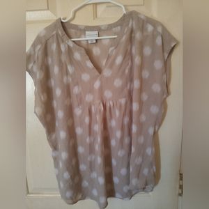 Sleeveless blouse